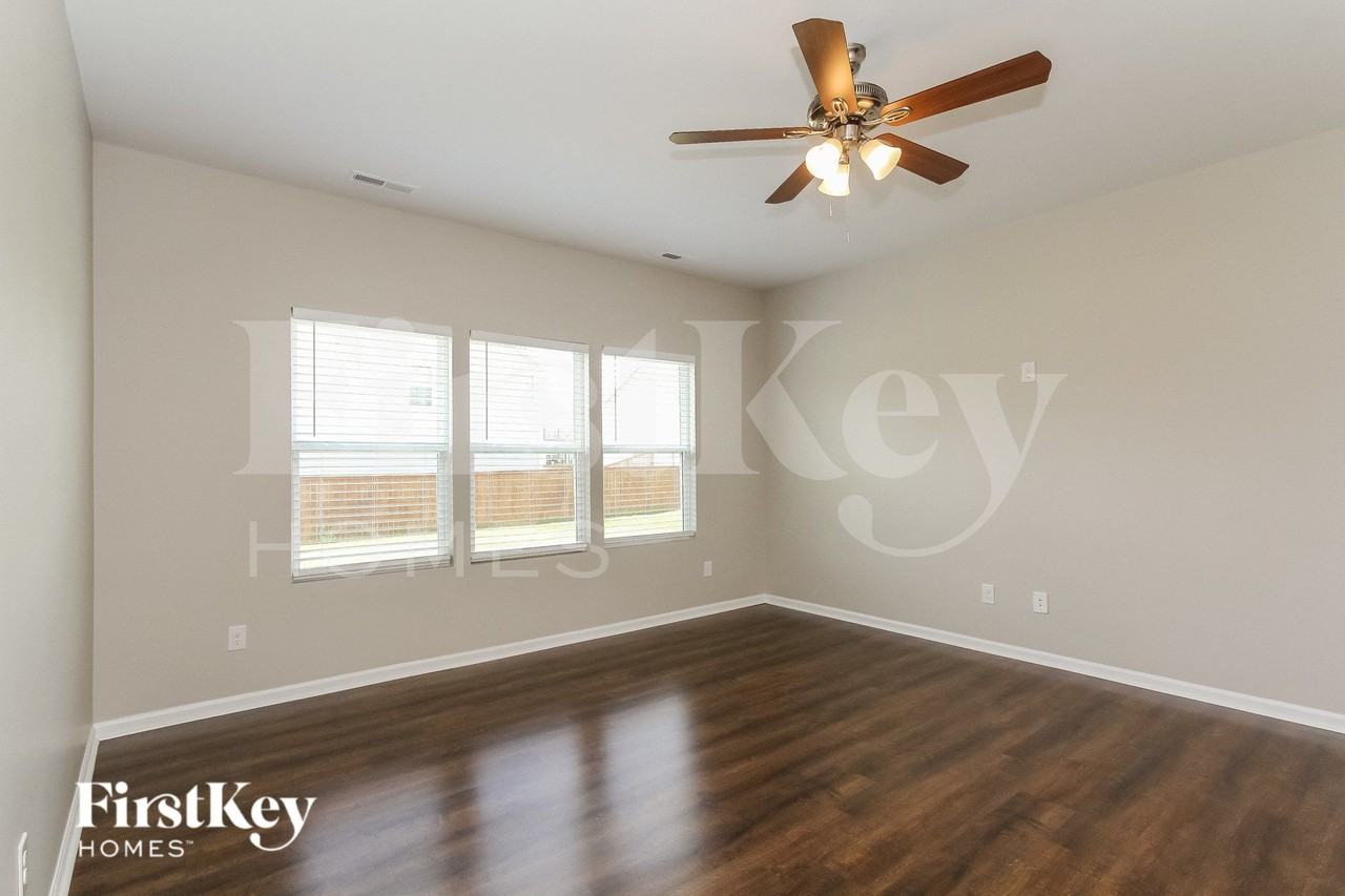 505 Contentment Dr - Photo 5 of 15