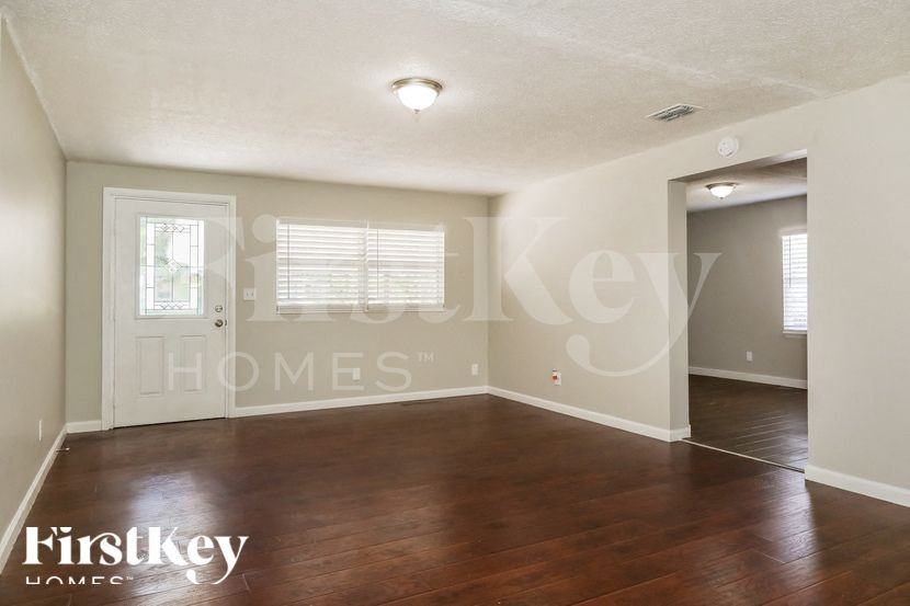 307 Sonora Dr - Photo 4 of 15