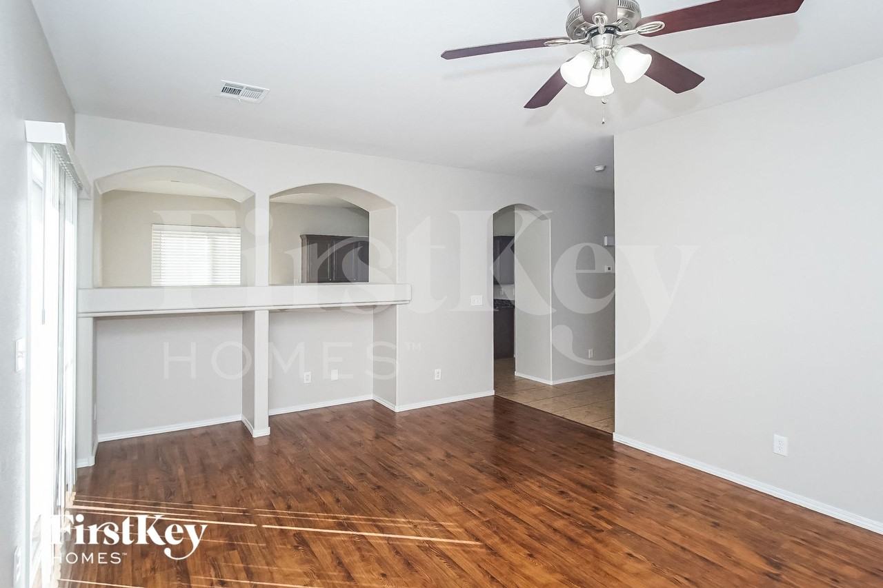 7486 Decoro St - Photo 3 of 15