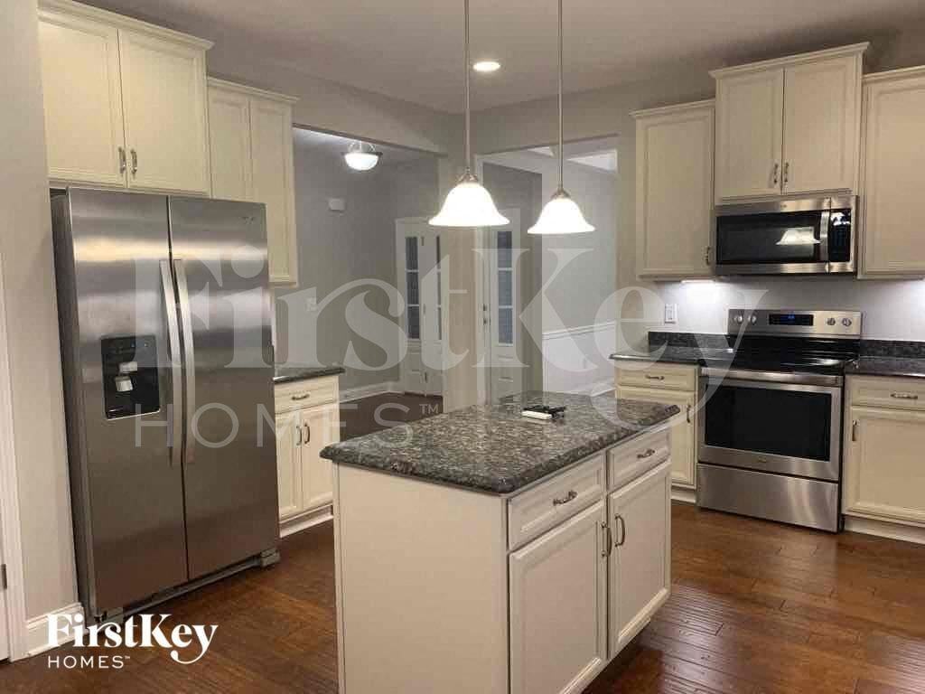 433 Melva Ln - Photo 7 of 16