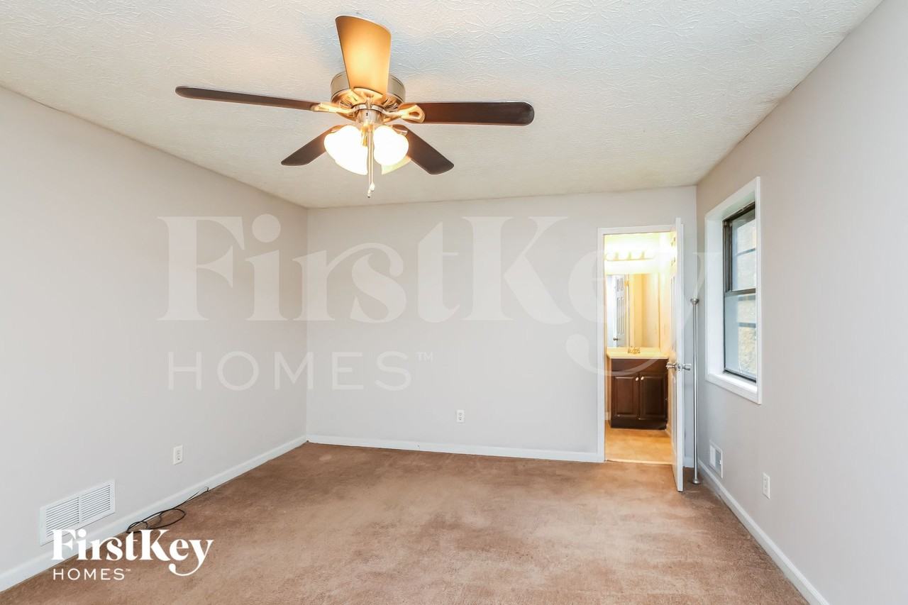 4949 Dana Dr Ne - Photo 7 of 15