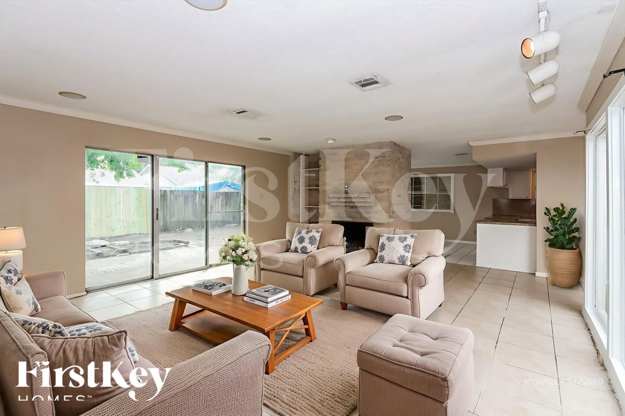 7431 Navidad Rd - Photo 4 of 18