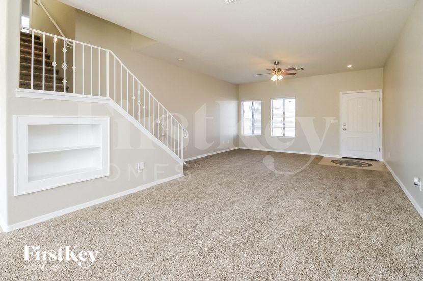 7111 N 27th Ln - Photo 6 of 15