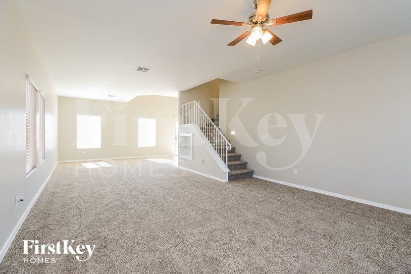 7111 N 27th Ln - Photo 7 of 15