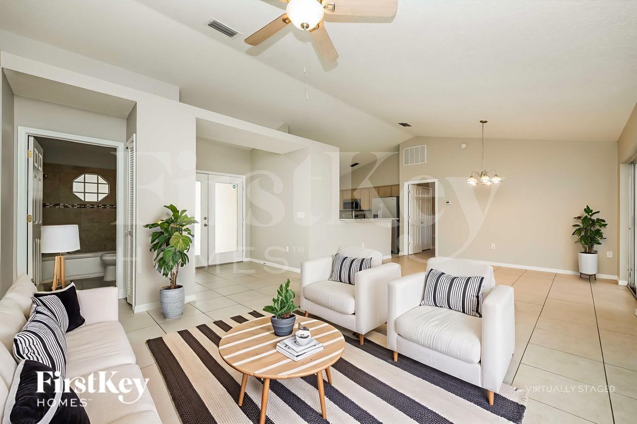 4830 Mill Run Dr - Photo 3 of 19