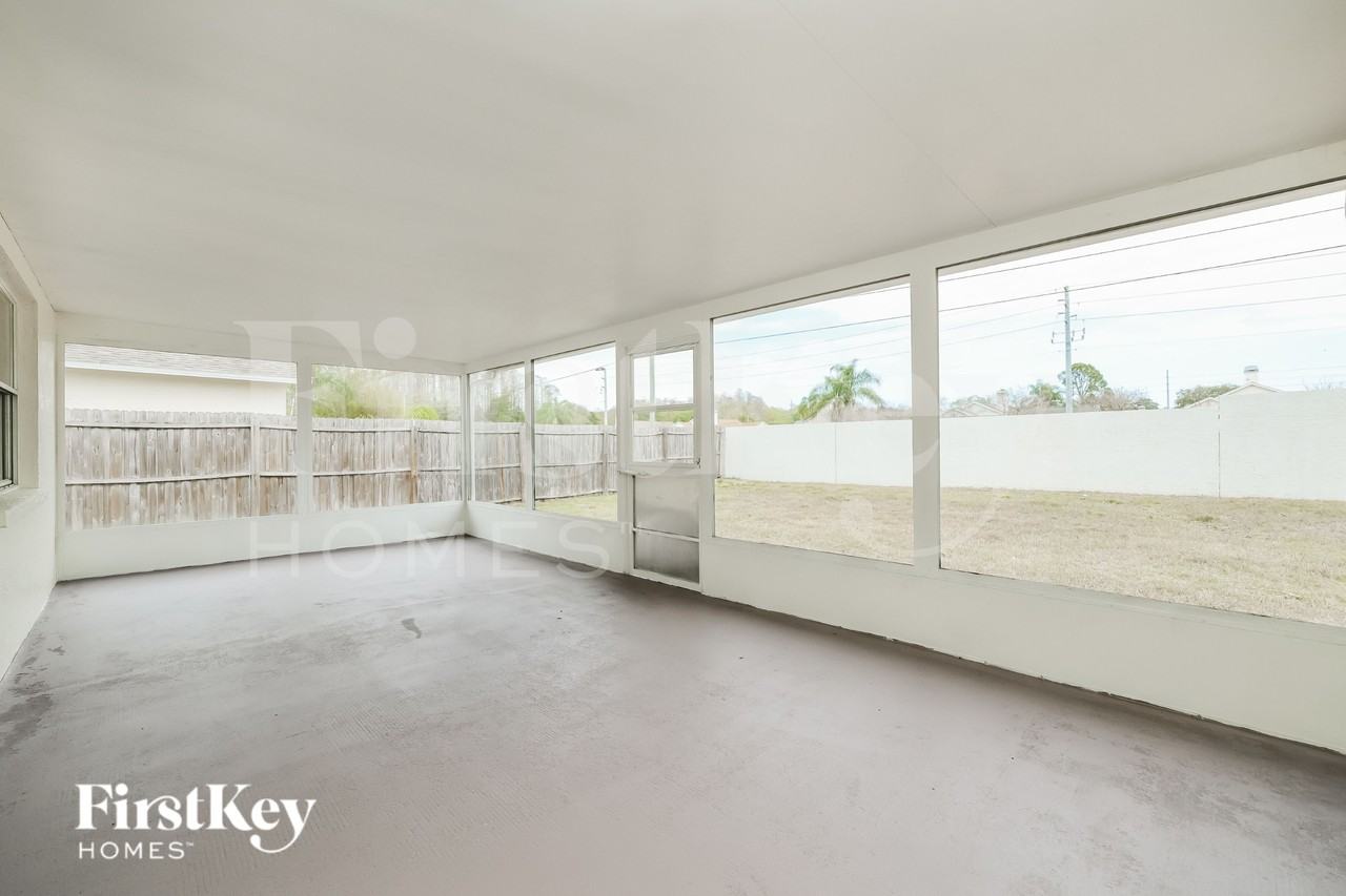 4830 Mill Run Dr - Photo 6 of 19