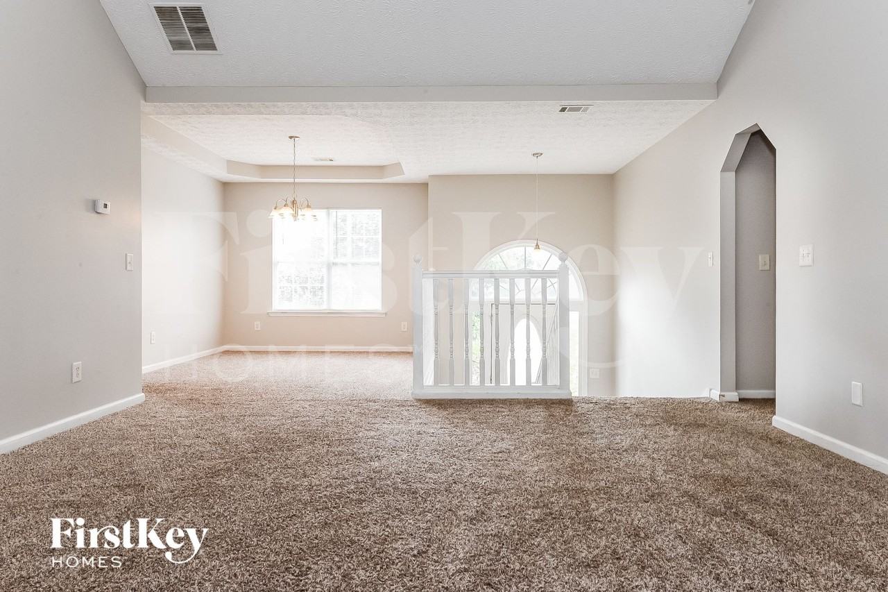 180 Butler Bridge Cir - Photo 2 of 15