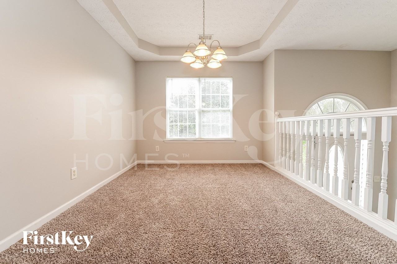 180 Butler Bridge Cir - Photo 3 of 15