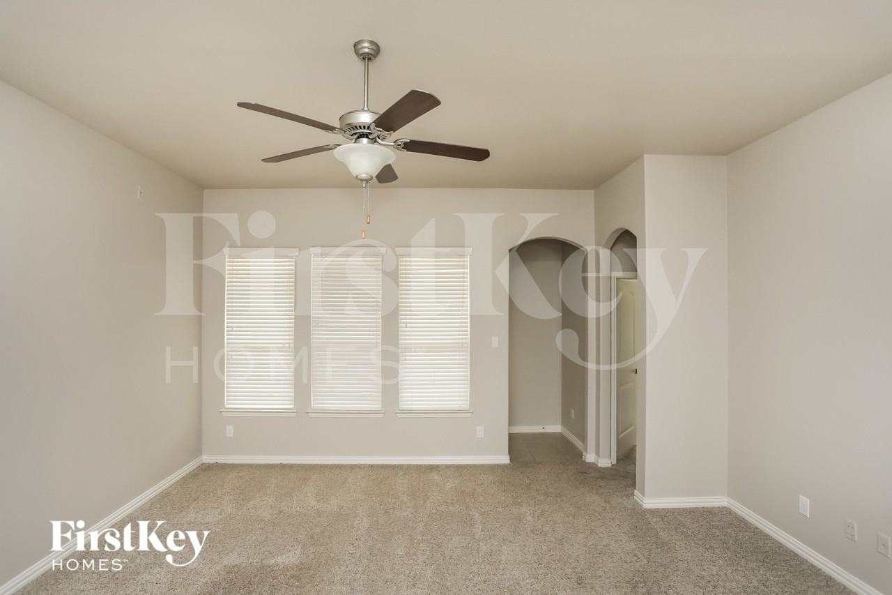 14820 Rocky Face Ln - Photo 2 of 15