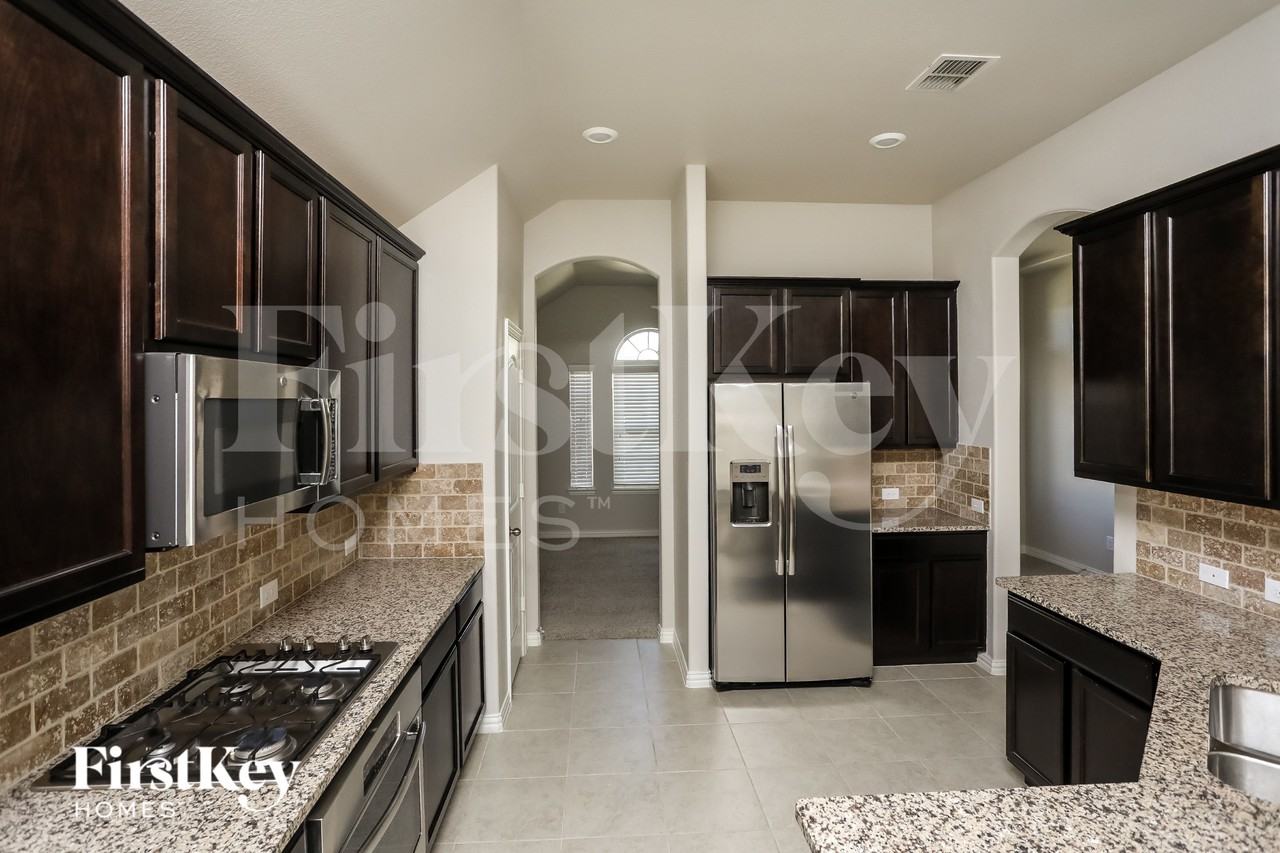 14820 Rocky Face Ln - Photo 5 of 15