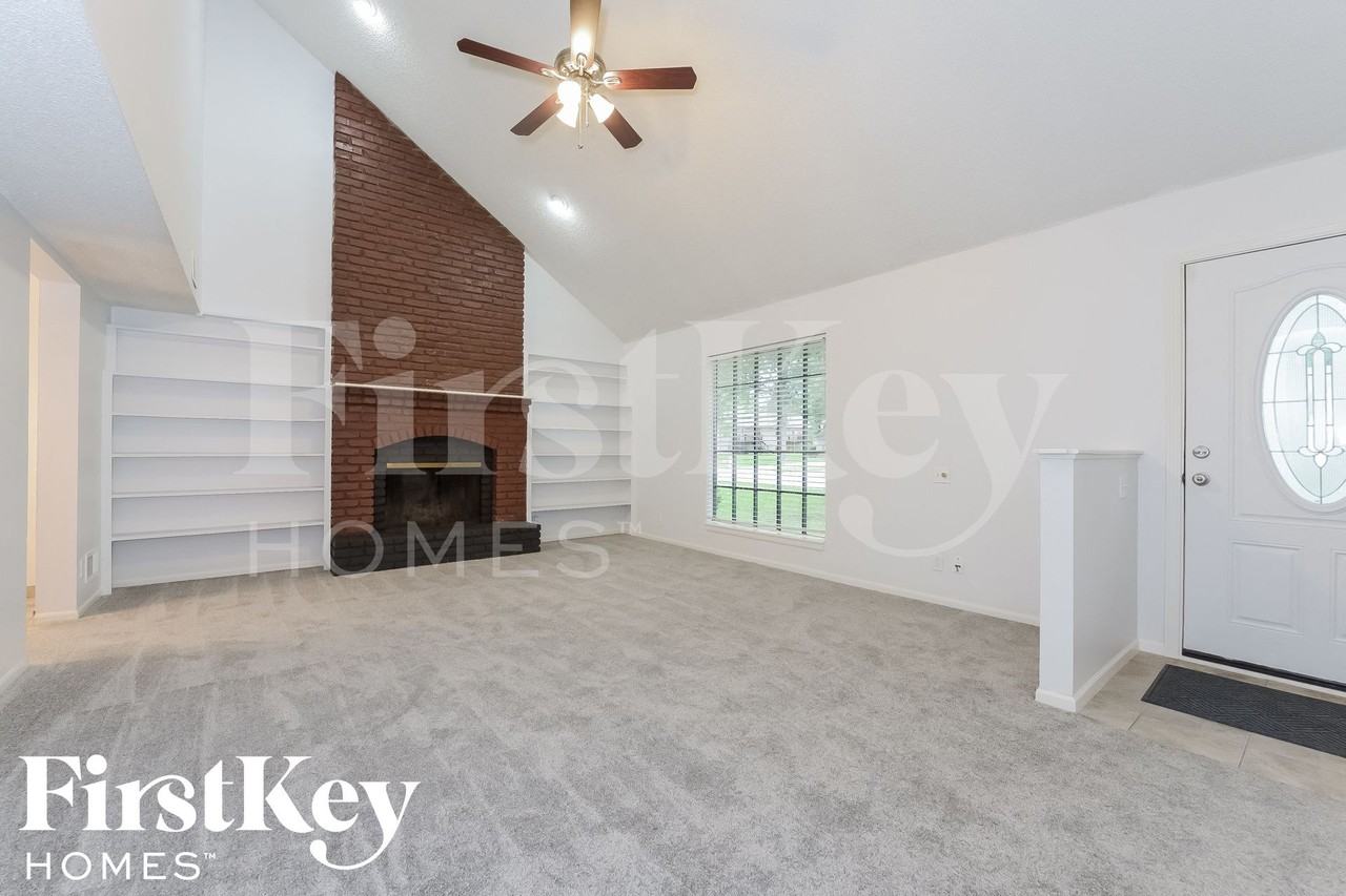 14128 S Summertree Ln - Photo 3 of 15