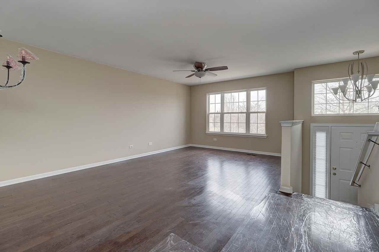 14644 Paul Revere Ln - Photo 2 of 16