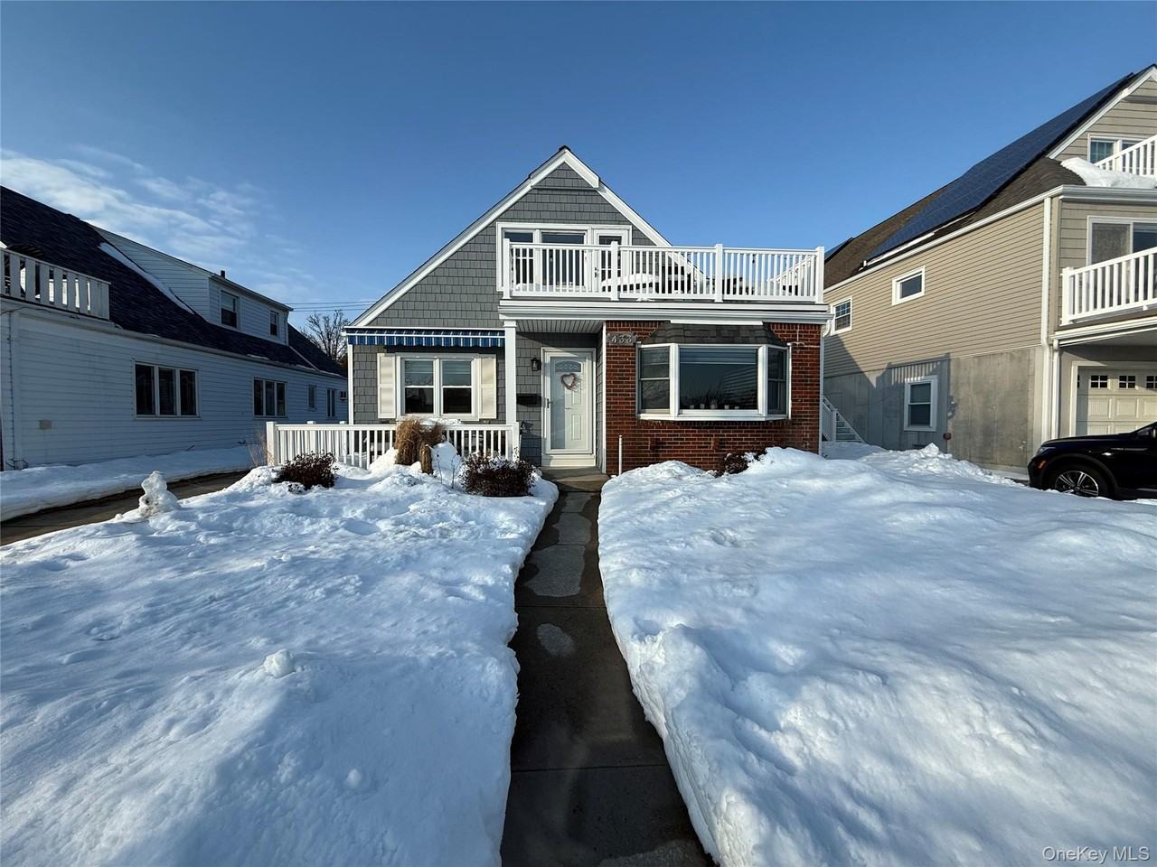 433 W Park Ave ##1 - Photo 2 of 19