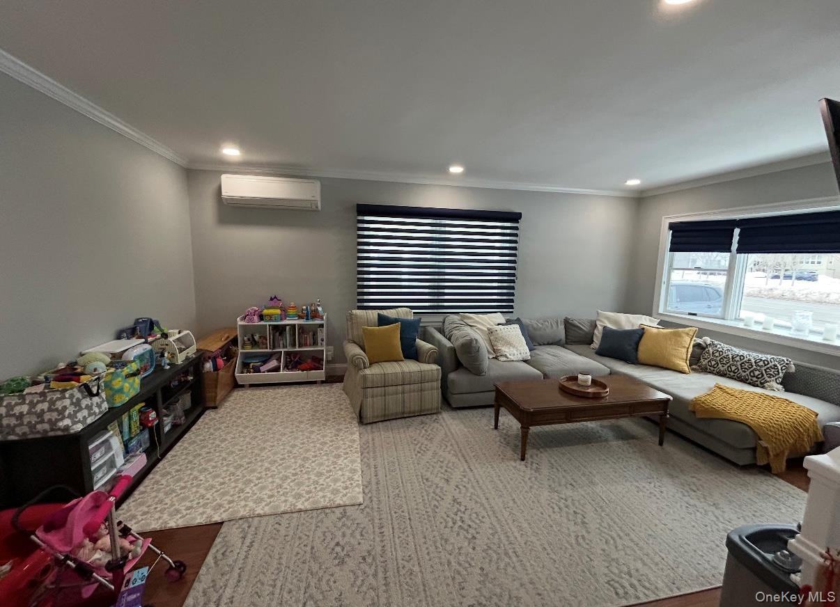 433 W Park Ave ##1 - Photo 3 of 19