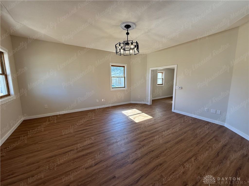 3309 Sharon Ave - Photo 4 of 49