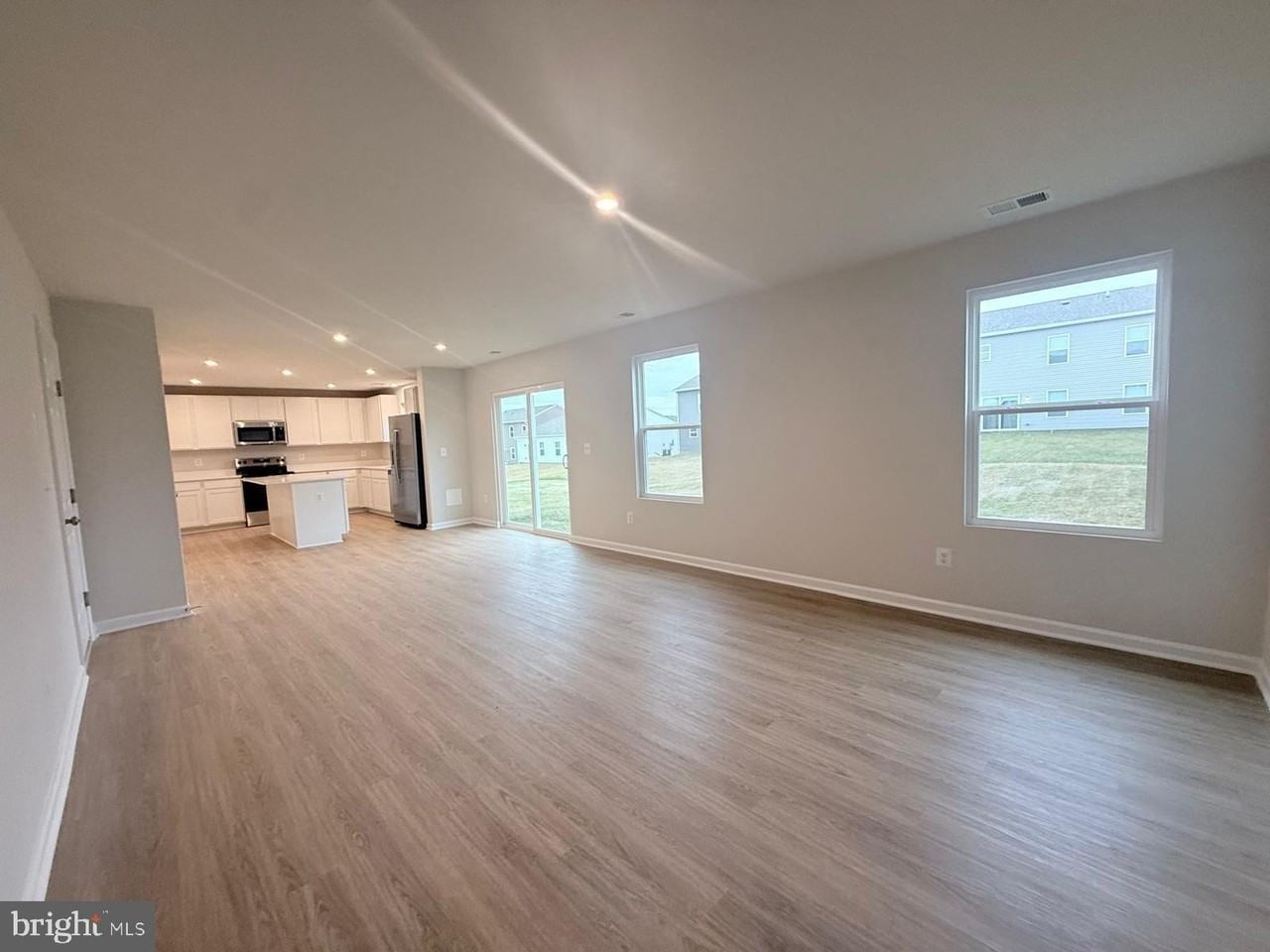 73 Empire Ln - Photo 7 of 23