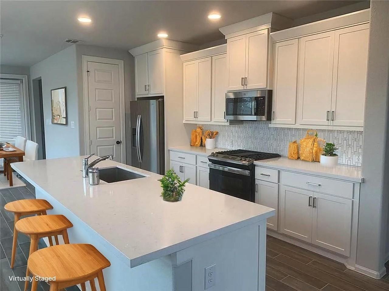 936 Azul Lagoon Dr - Photo 5 of 29