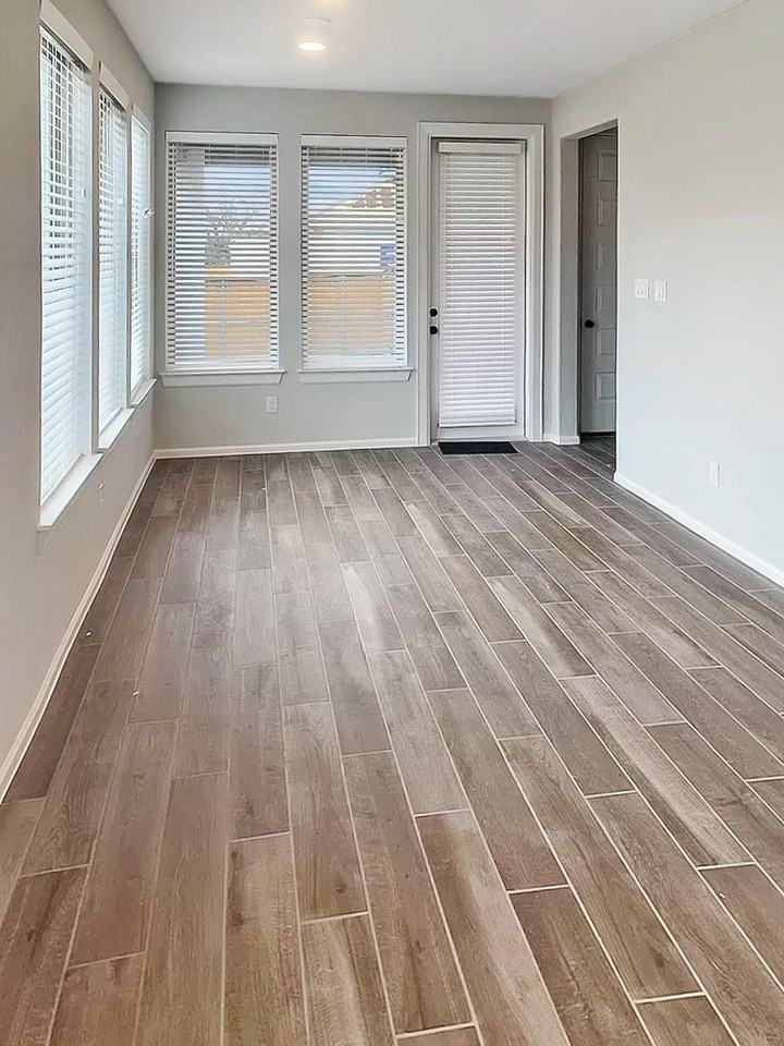 936 Azul Lagoon Dr - Photo 7 of 29