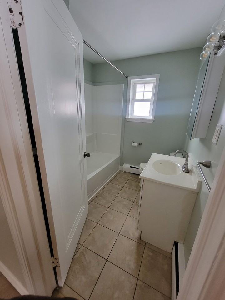 3641 Lapeer Rd - Photo 2 of 8