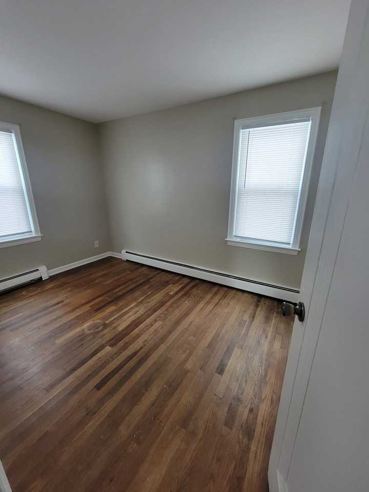 3641 Lapeer Rd - Photo 4 of 8