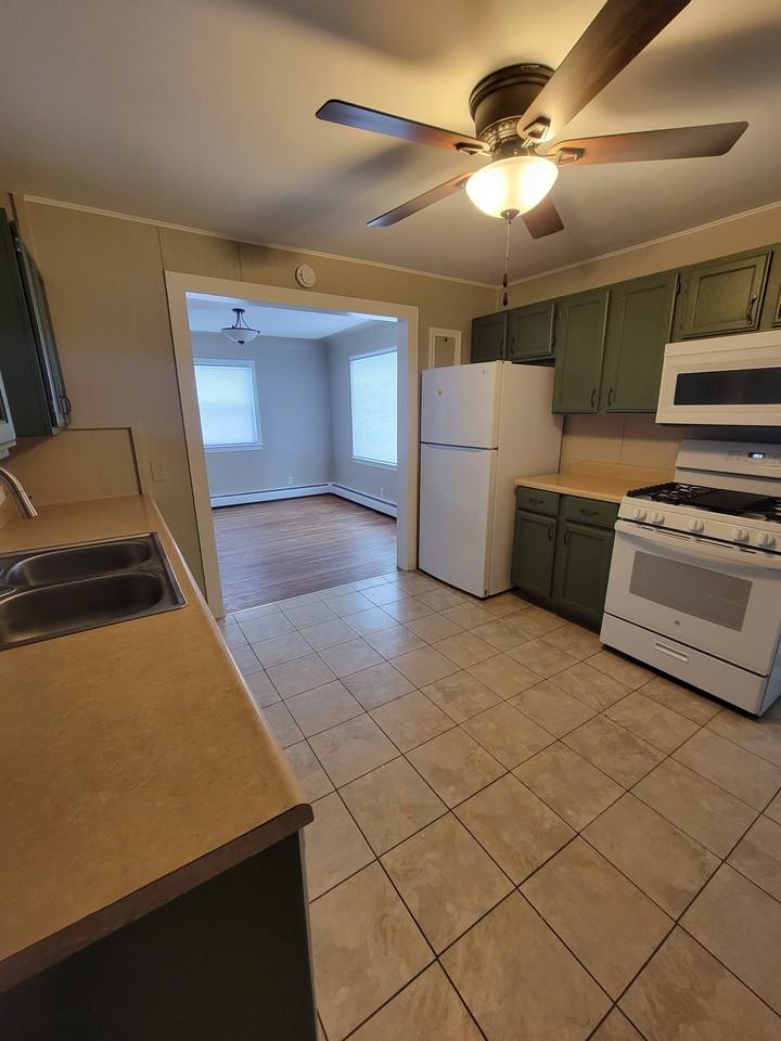 3641 Lapeer Rd - Photo 5 of 8