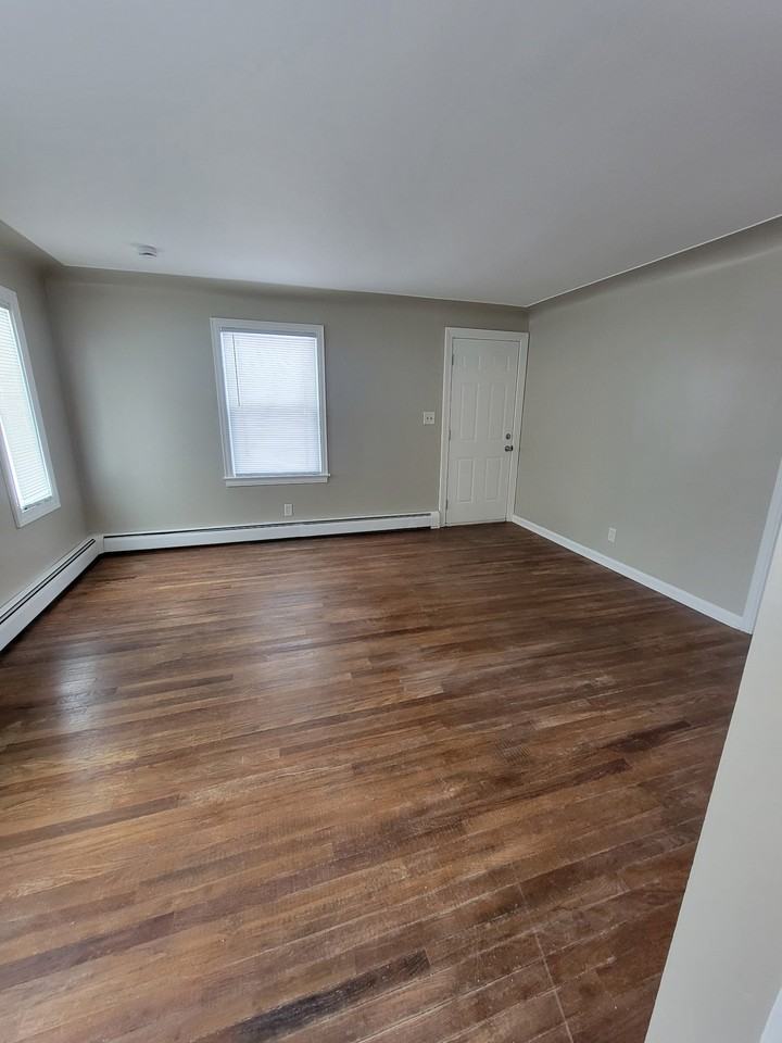 3641 Lapeer Rd - Photo 6 of 8