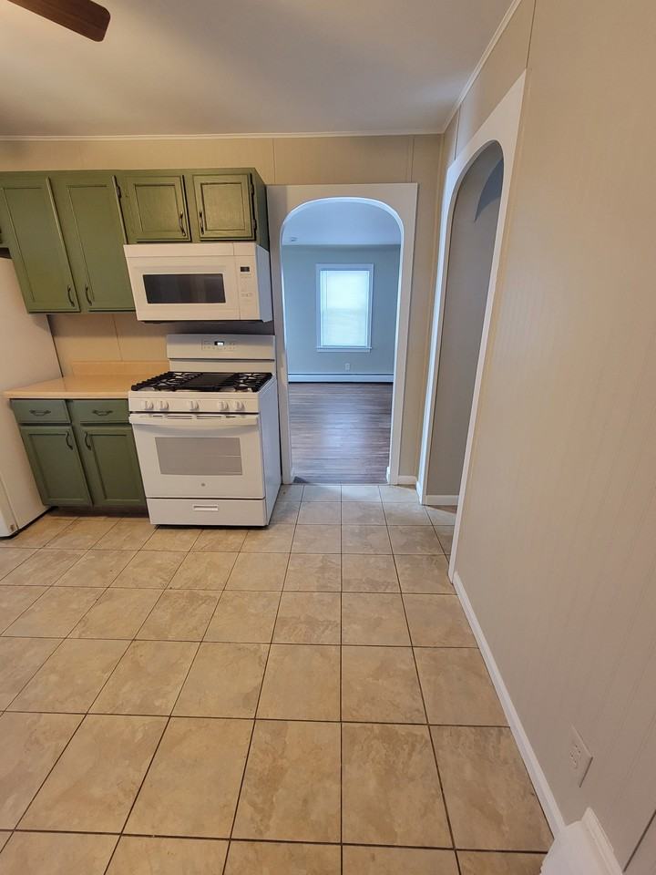 3641 Lapeer Rd - Photo 7 of 8