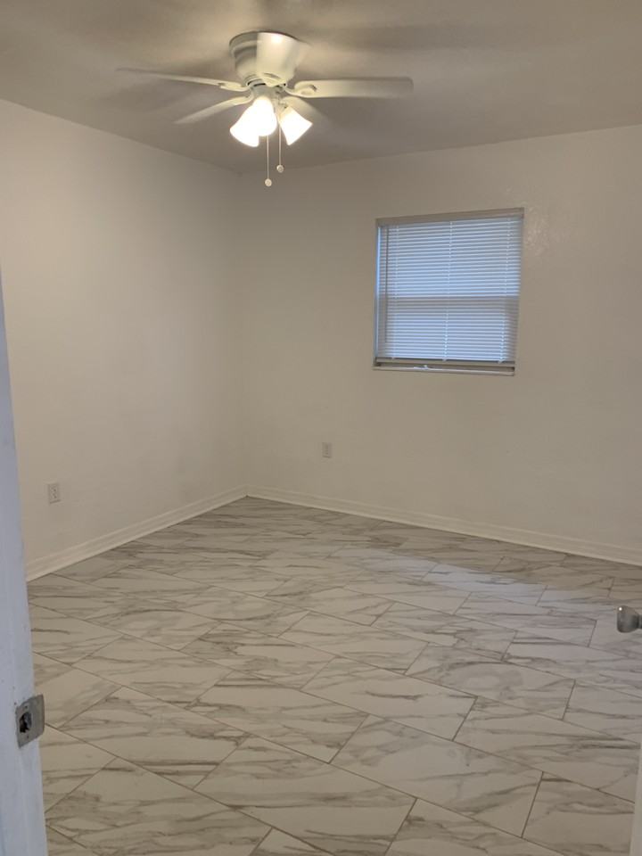 1604 2nd St Nw #A - Photo 5 of 15