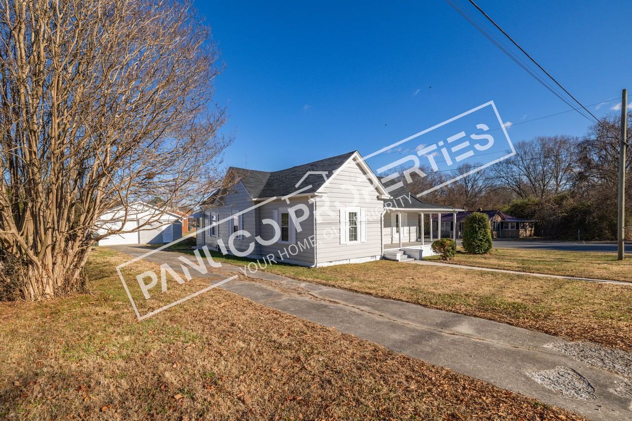 322 Moir St - Photo 2 of 25