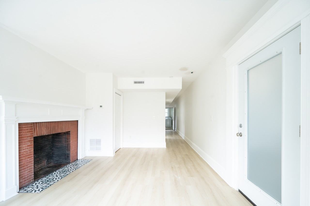 122 Elmgrove Ave #124-2L - Photo 3 of 14