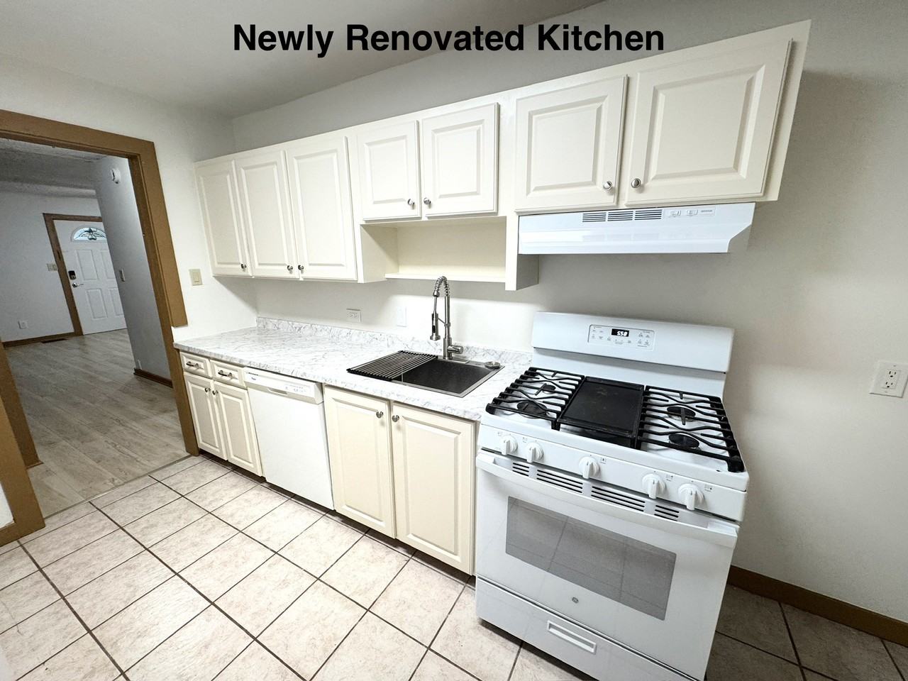 202 Harvey Ave - Photo 5 of 18