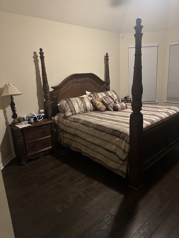 1580 Cream Level Rd - Photo 2 of 5