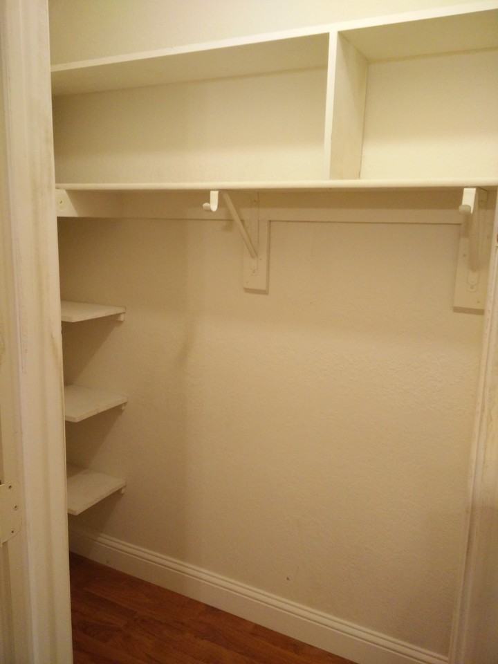 1516 Hux Ct - Photo 5 of 13