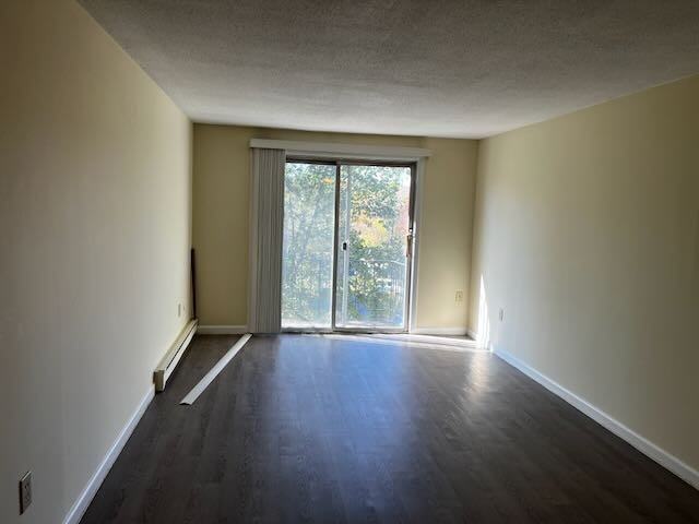 40 Dinan Dr #1 - Photo 2 of 9