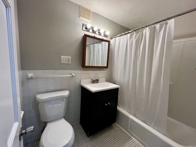 800 Governors Dr #3 - Photo 5 of 6