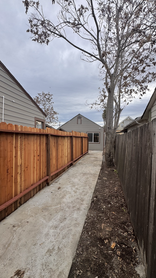 203 W Madill St - Photo 3 of 6