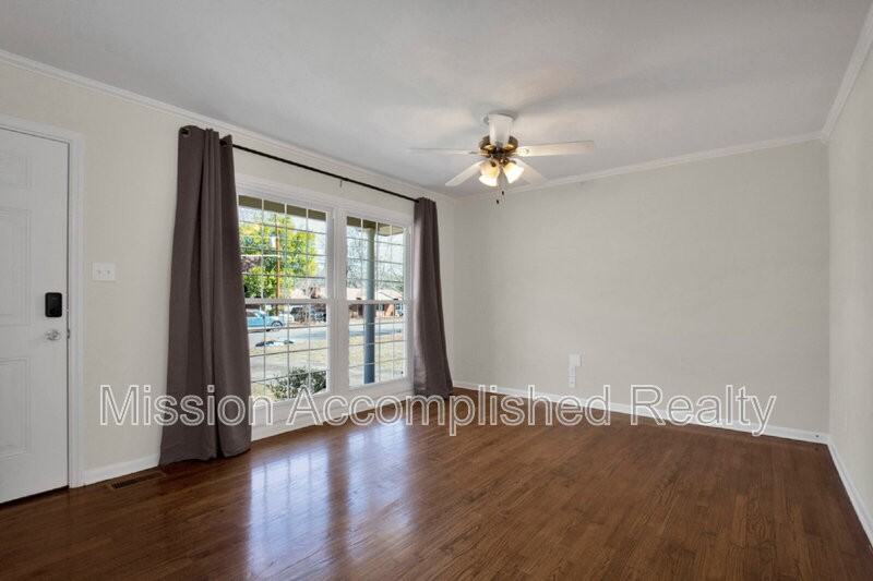 7262 Ryan St - Photo 5 of 31