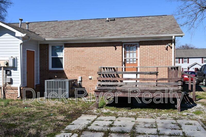 213 Hunter Dr #A - Photo 3 of 15