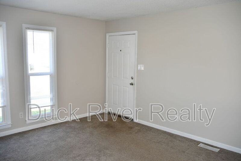 213 Hunter Dr #A - Photo 4 of 15