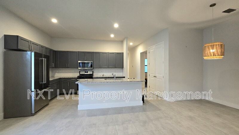 14851 Loggerhead Dr - Photo 7 of 31