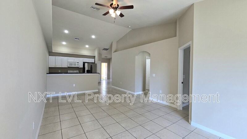 303 Ne 24th Ave - Photo 7 of 16