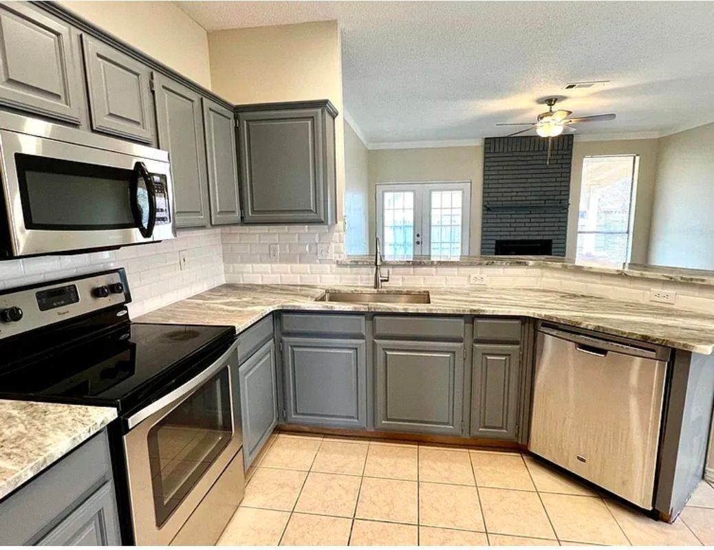 7017 Club Creek Dr - Photo 2 of 5