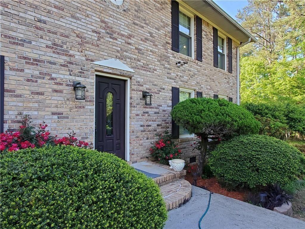 2220 Sunny Hill Rd - Photo 4 of 12