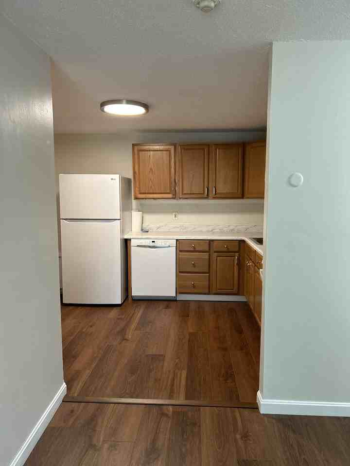 1 Lancelot Ct #18 - Photo 4 of 12