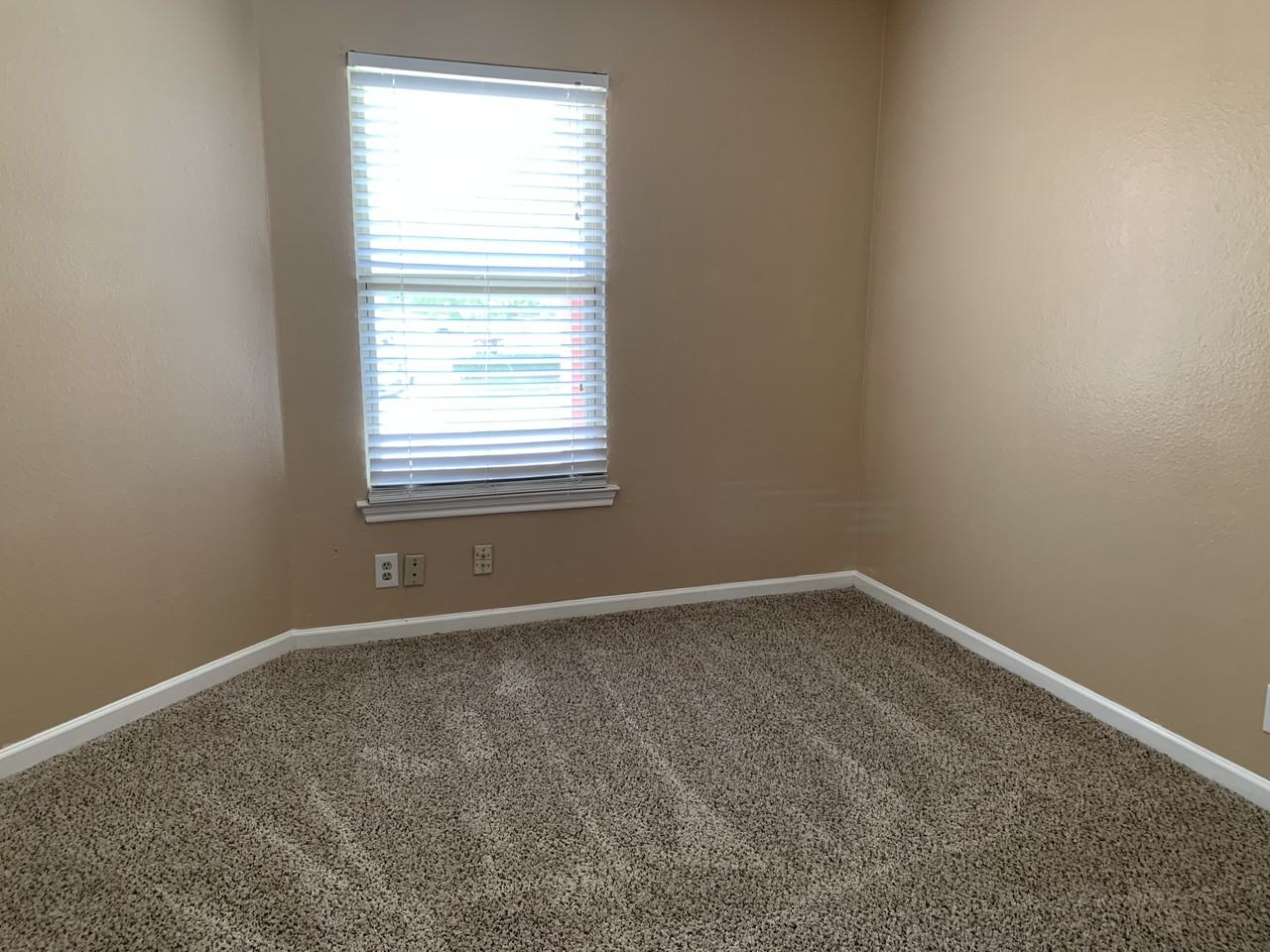 3753 Candlebluff Dr #NA - Photo 6 of 8