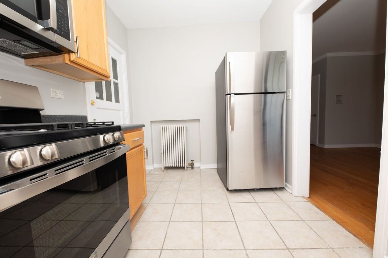 2766 Hampton Pkwy #AA2 - Photo 2 of 13