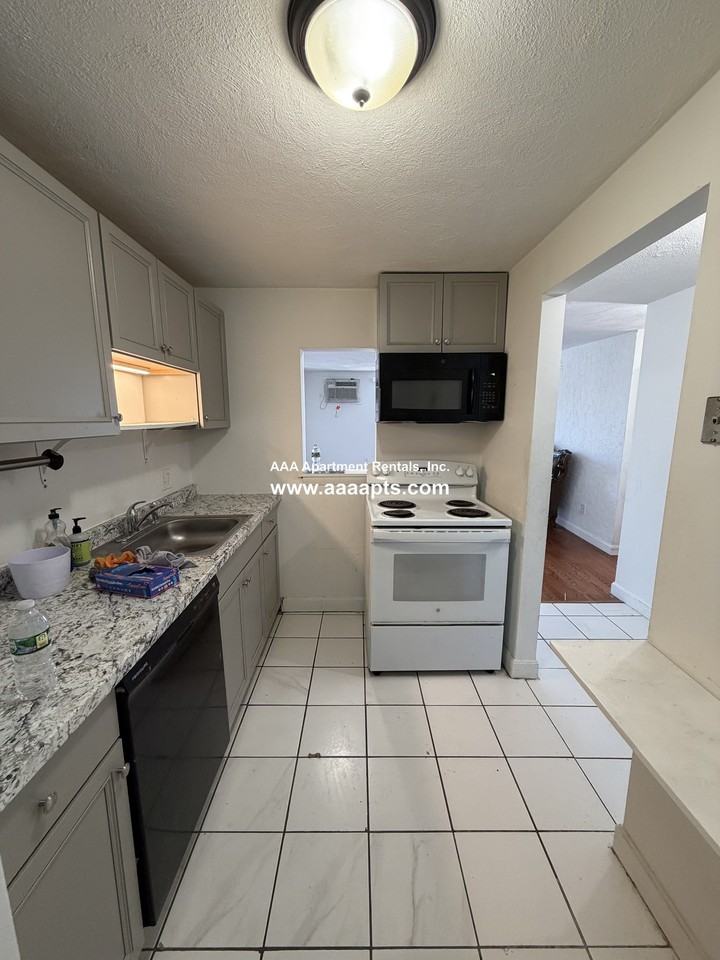 Park Ave #22 - Photo 2 of 16