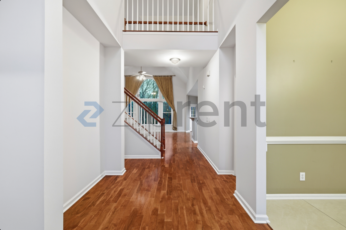 2505 Madison Cmns #NA - Photo 4 of 41