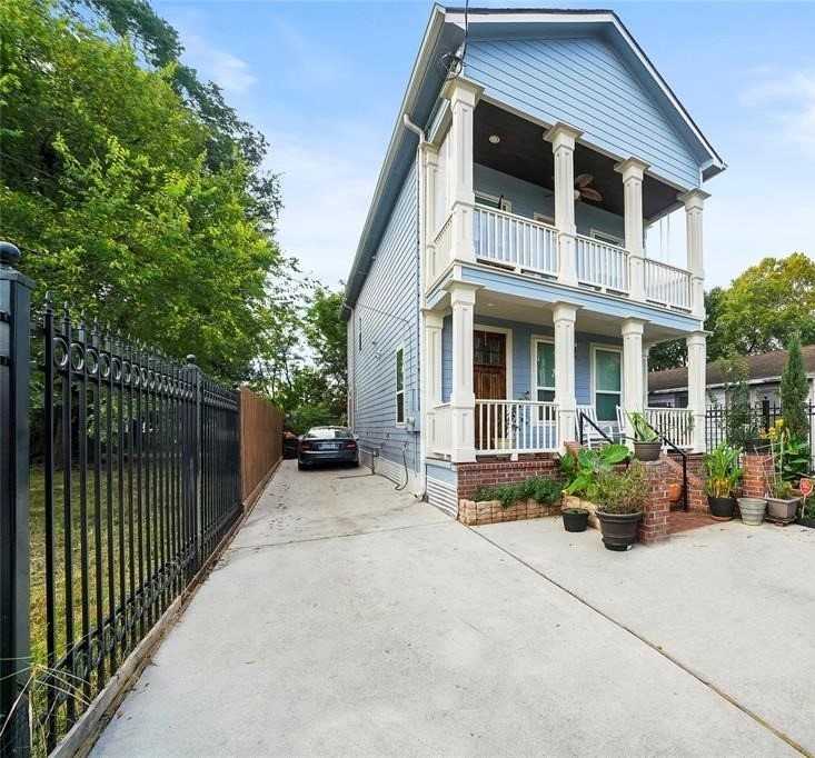 1420 E 31st St #NA - Photo 2 of 22