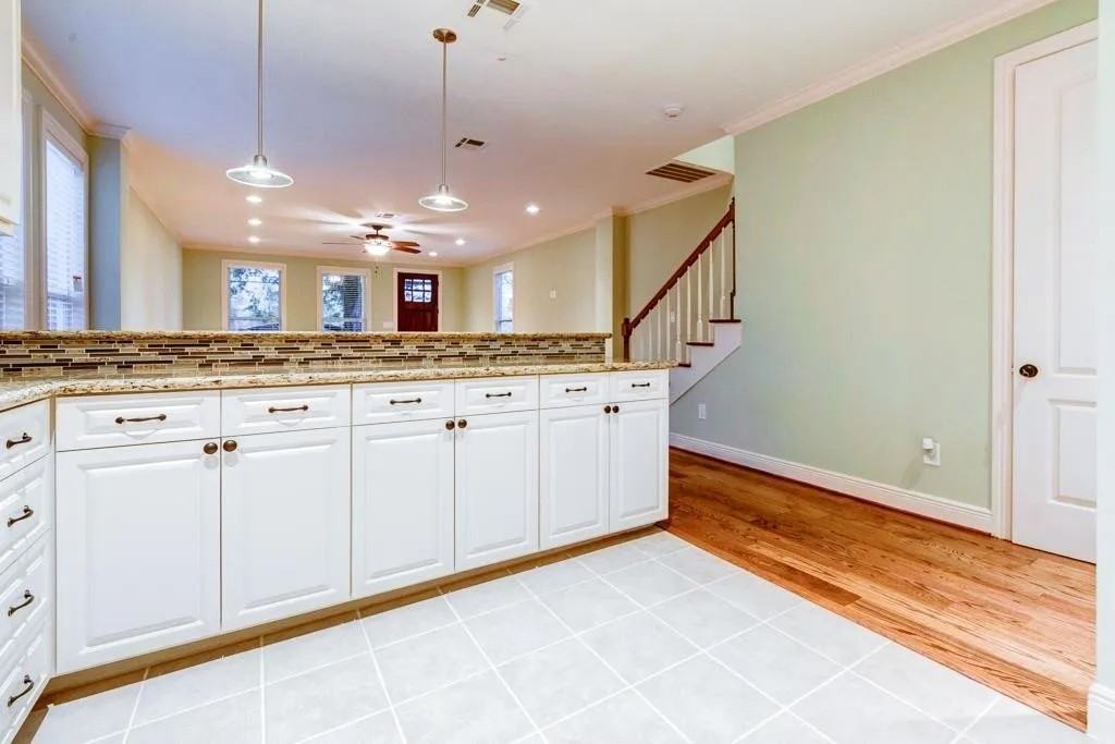 1420 E 31st St #NA - Photo 5 of 22